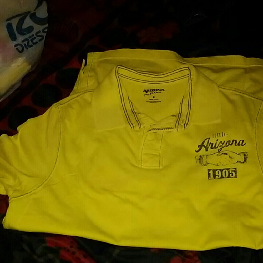 NWOT Medium mens Arizona shirt